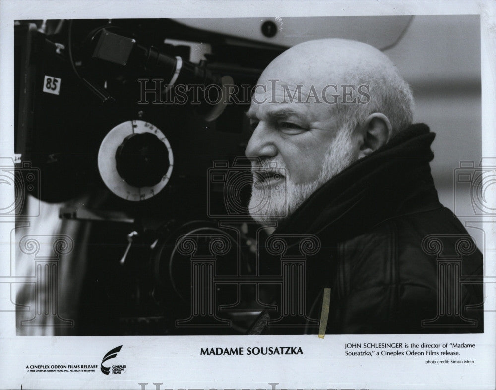 1988 Press Photo John Schlesinger &quot;Madame Sousatzka&quot; - Historic Images