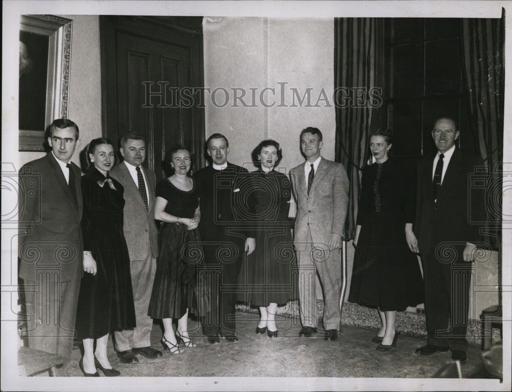 1954 Press Photo J. and Edna Healey, J. and Mary Knott, Rev. Henry Sattler - Historic Images