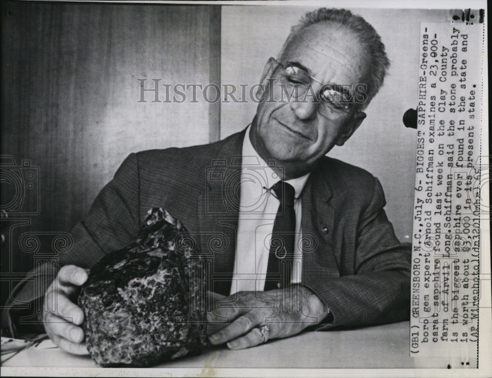 Greensboro Gem Expert Arnold Schiffman 1965 Vintage Press Photo Print ...