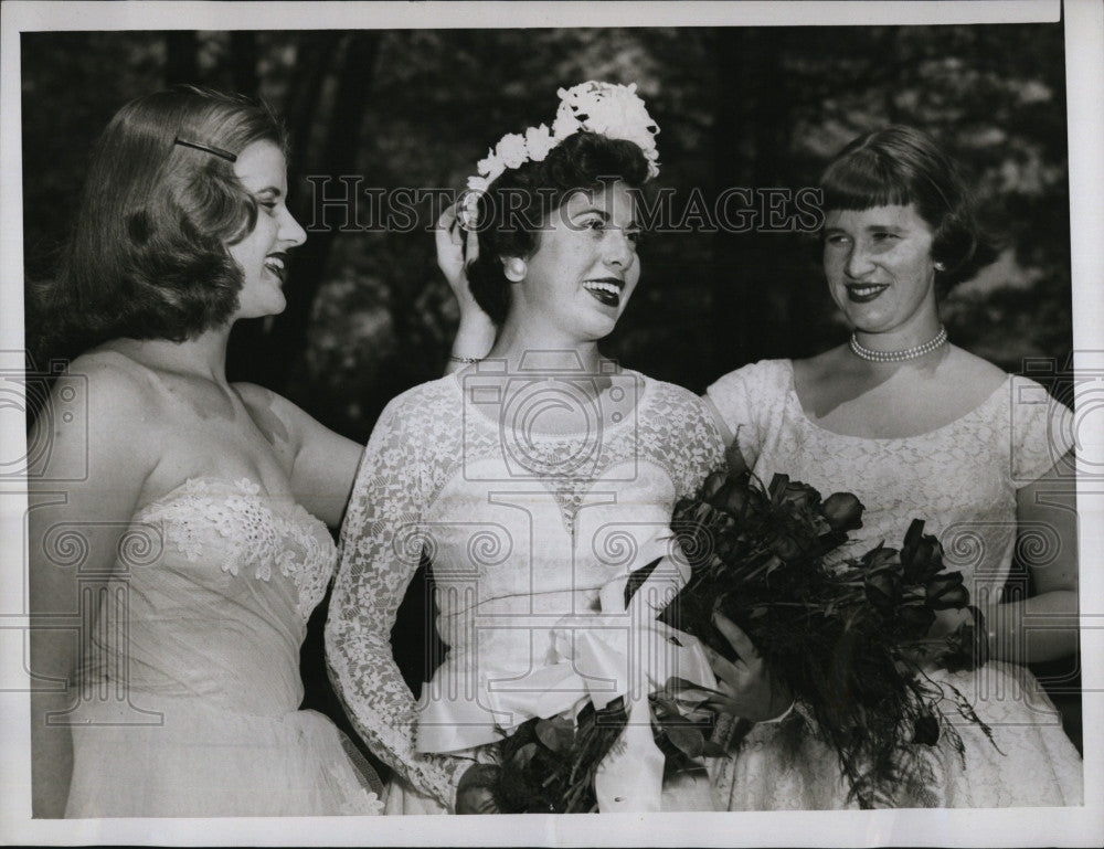 1955 Press Photo Queen Carol Dorothea Schilphack, Nan Dow, Joan McGinn - Historic Images