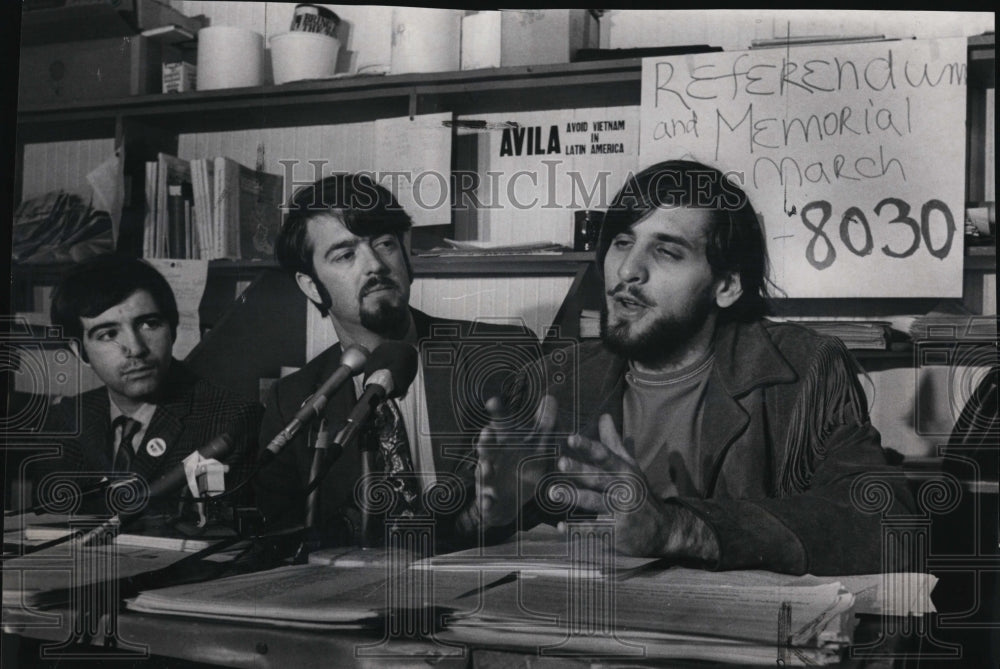 1970 Mike York and Fred Kirsch student mobilization Comm. Press Con. - Historic Images