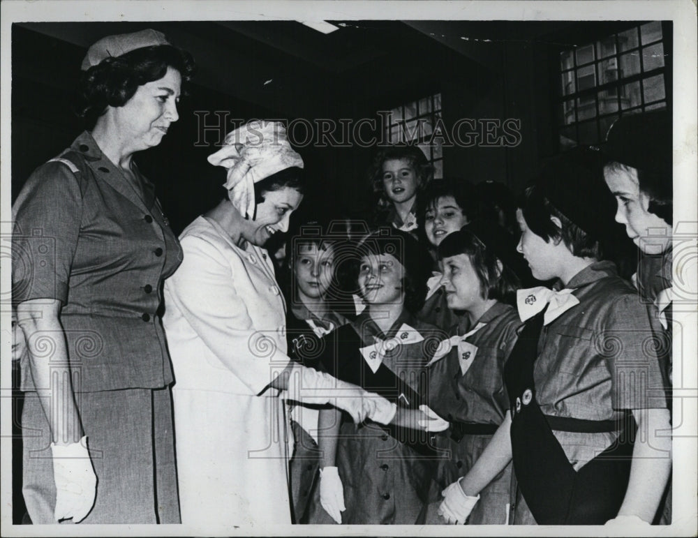 1965 Mrs Volpe Governors Wife with School Children-Historic Images