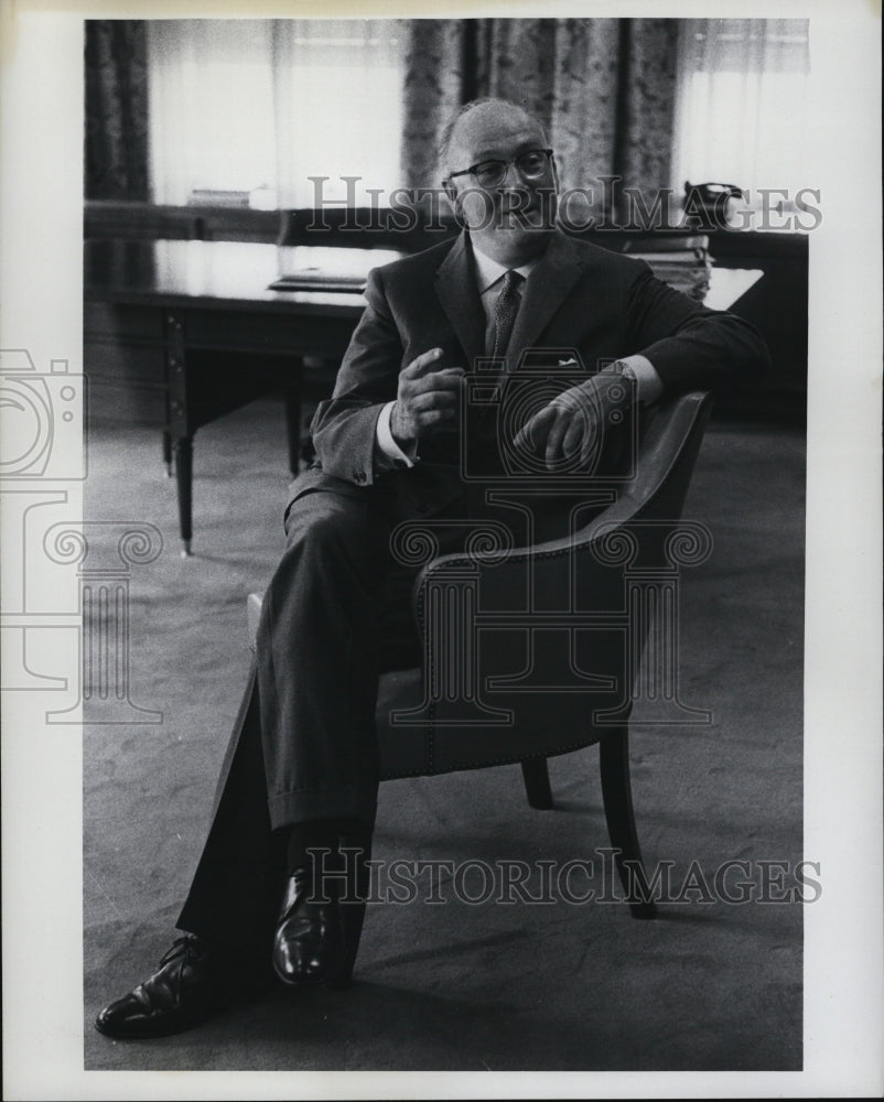 1960 John L. Burns President Of Radio Corporation Of America-Historic Images