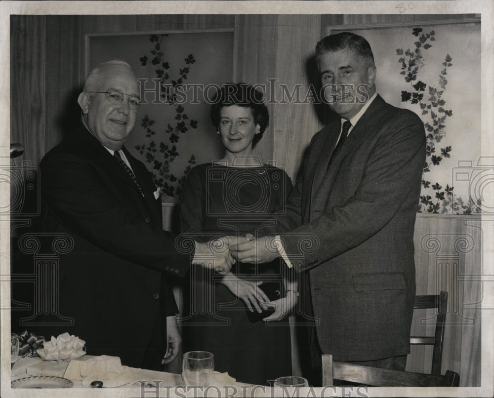 1959 Press Photo Frank B Maher vice president John Hancock Mutual Robert Warroll - Historic Images