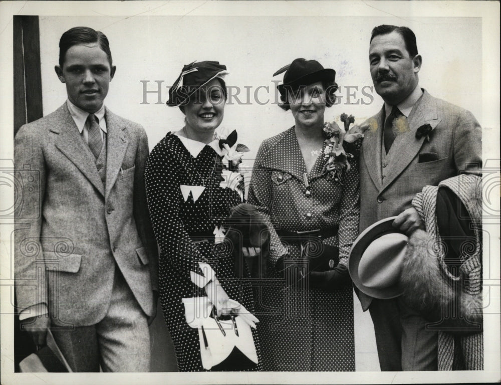 1935 Press Photo Grover Whalen Jr., sister Mary, &amp; parents Mr. &amp; Mrs. Whalen Sr. - Historic Images