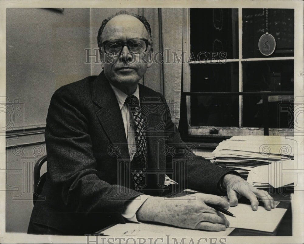 1979 Press Photo Robert P.Wheatly, Minister of Unitarian Universalist Church. - Historic Images