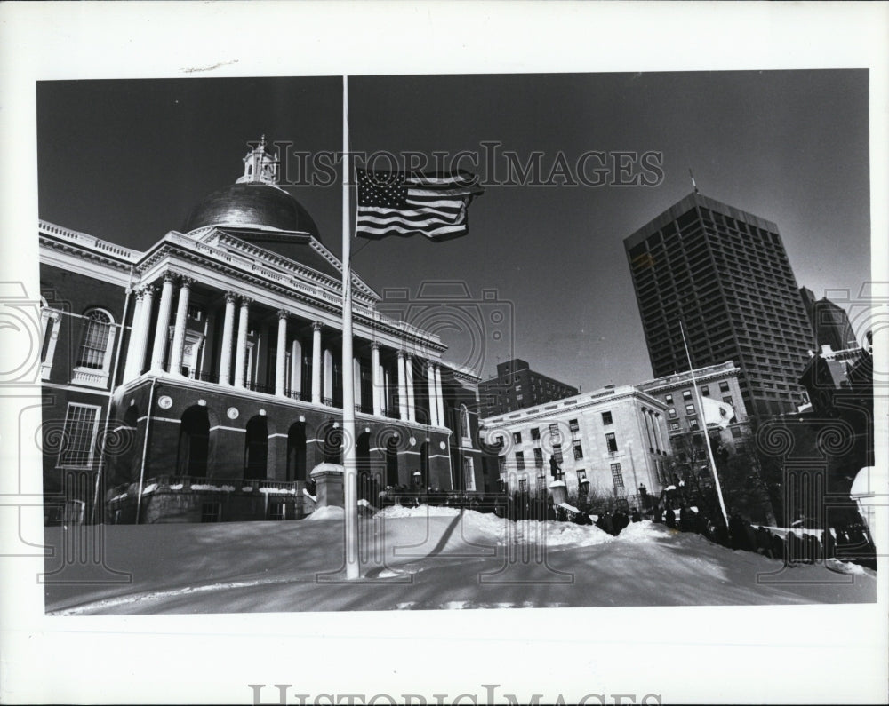 1994 Press Photo Crowds Gather For Memorial Of Thomas P. O&#39;Neill At Statehouse - Historic Images