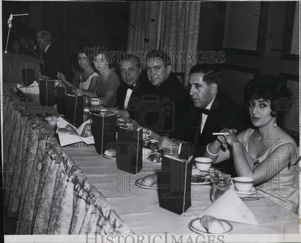 1964 Press Photo J. O&#39;Sullivan, Frank Cantanzano and wife Ann - RSM00423 - Historic Images