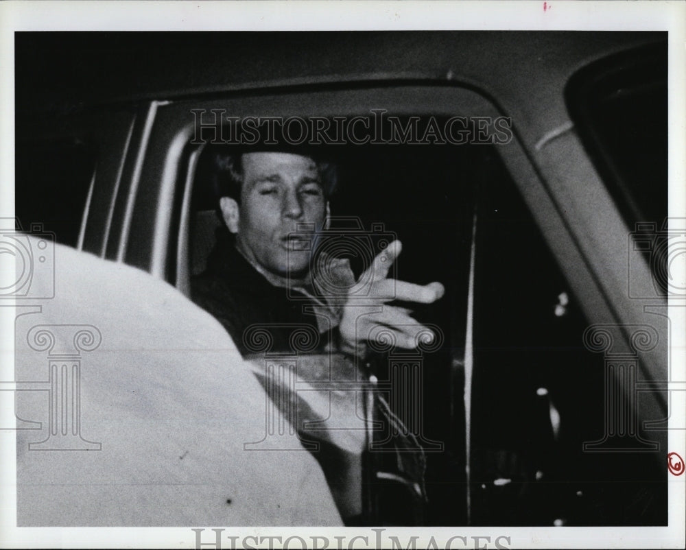 Ryan O&#39;Neal shouting at Herald Photographer - Historic Images