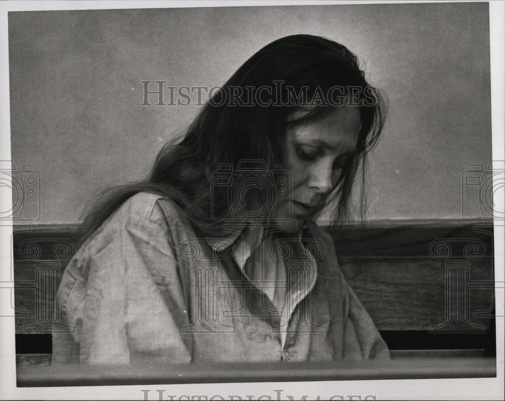 1993 Press Photo Katherine Dickson arraigned on shooting charges - Historic Images