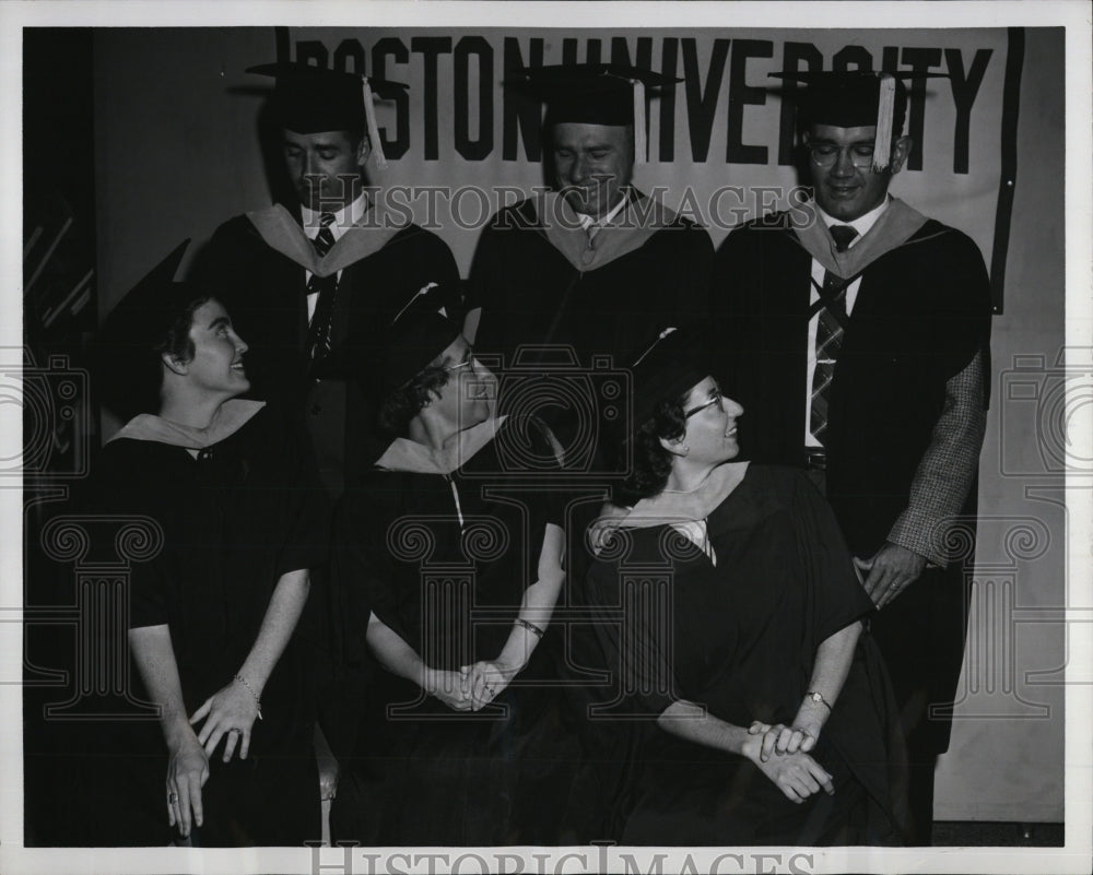 1959 Press Photo Dee Gordon &amp; Georges Family Graduate From Boston University - Historic Images