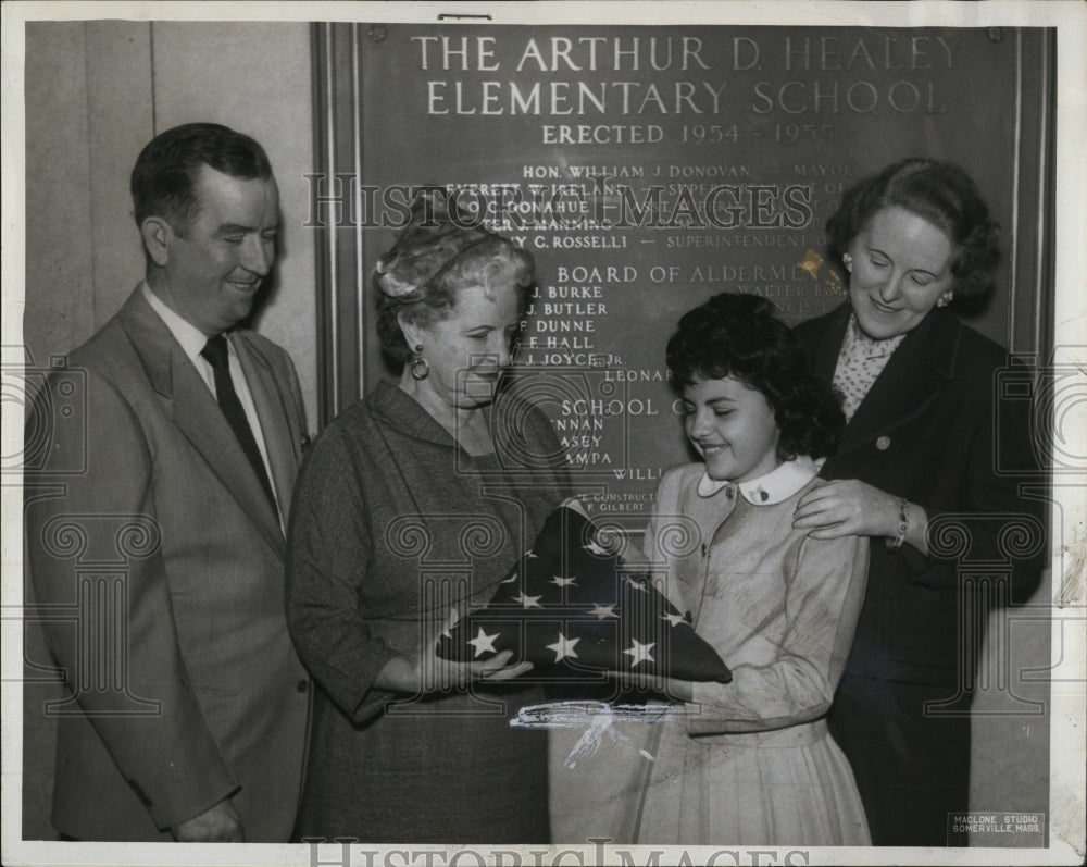 1961 Press Photo TF O&#39;Connor,Mrs McLaughlin,J Recina &amp; Ann Dee - Historic Images