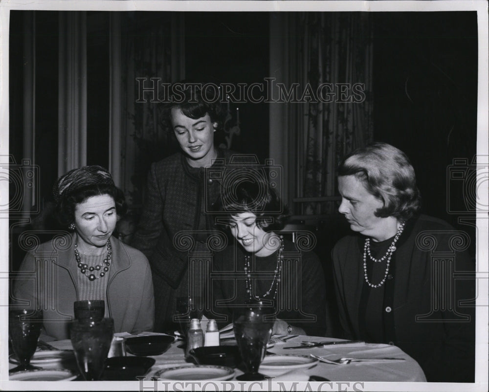 1964 Press Photo Mrs. T E Morris, Mrs. J W Scanlan, Mrs. P C Early, Mrs. Arslan - Historic Images