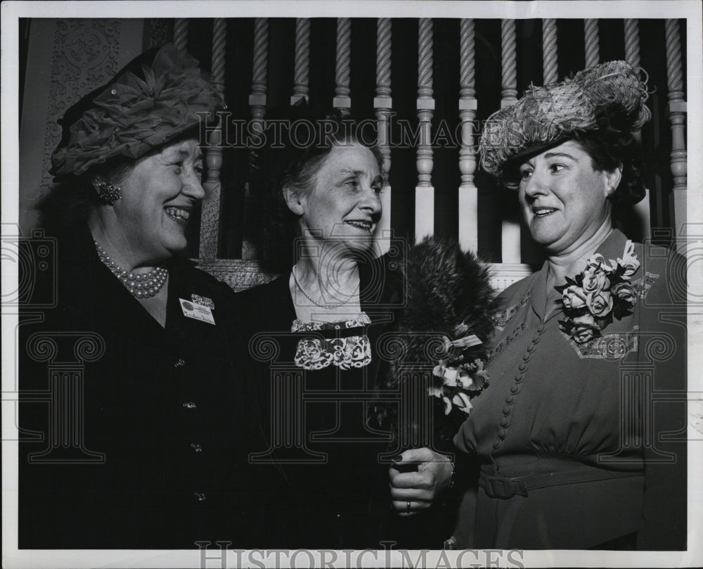 1949 Press Photo Womens Auxillary Mrs W Morrison,Mrs FT Jantzen & Lady A Johnson - Historic Images