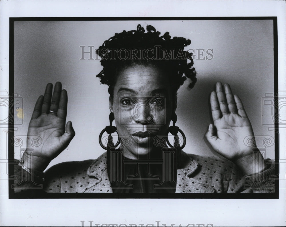 1992 Press Photo Rhodessa Jones Playwright Portrait face close up - Historic Images