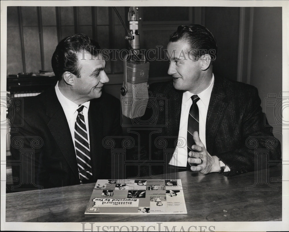 1955 Press Photo Disc Jockeys Stan Richards (WCOP) &amp; Alan Dary (WORL) Rehearse - Historic Images