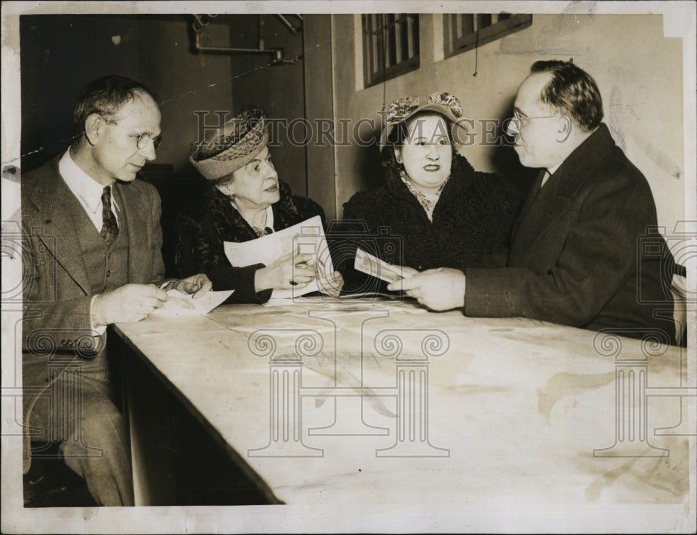 1948 Press Photo AJ Ferretti,E Deferarri, J De Luca & Rev N Properzi - Historic Images