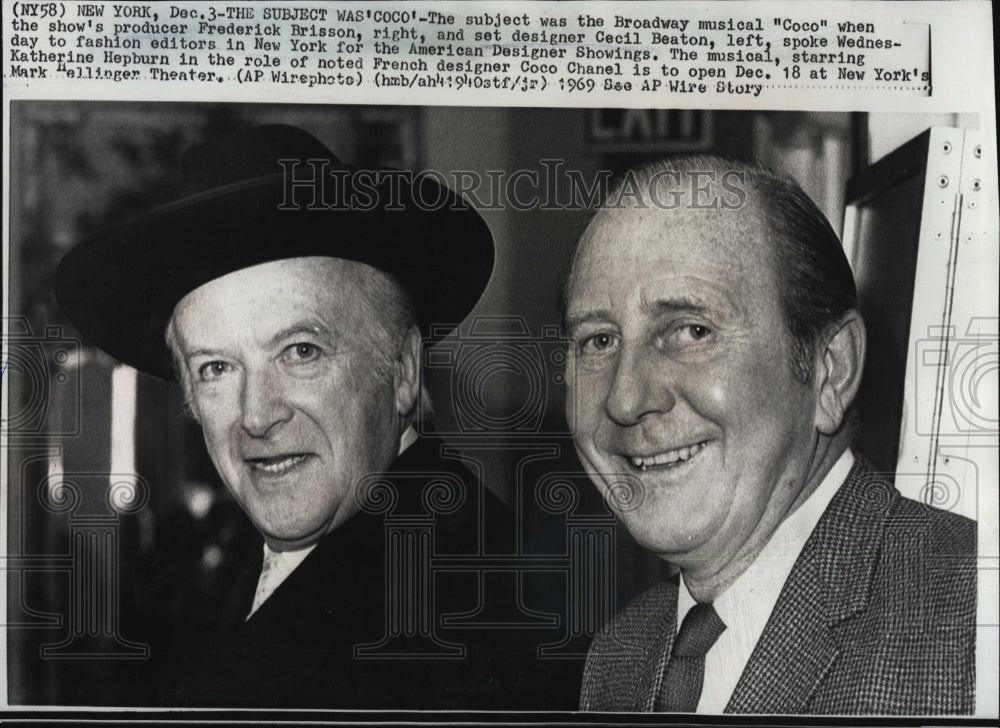 1969 Press Photo "Coco" Producer Frederick Brisson & Set Designer Cecil Beaton - Historic Images