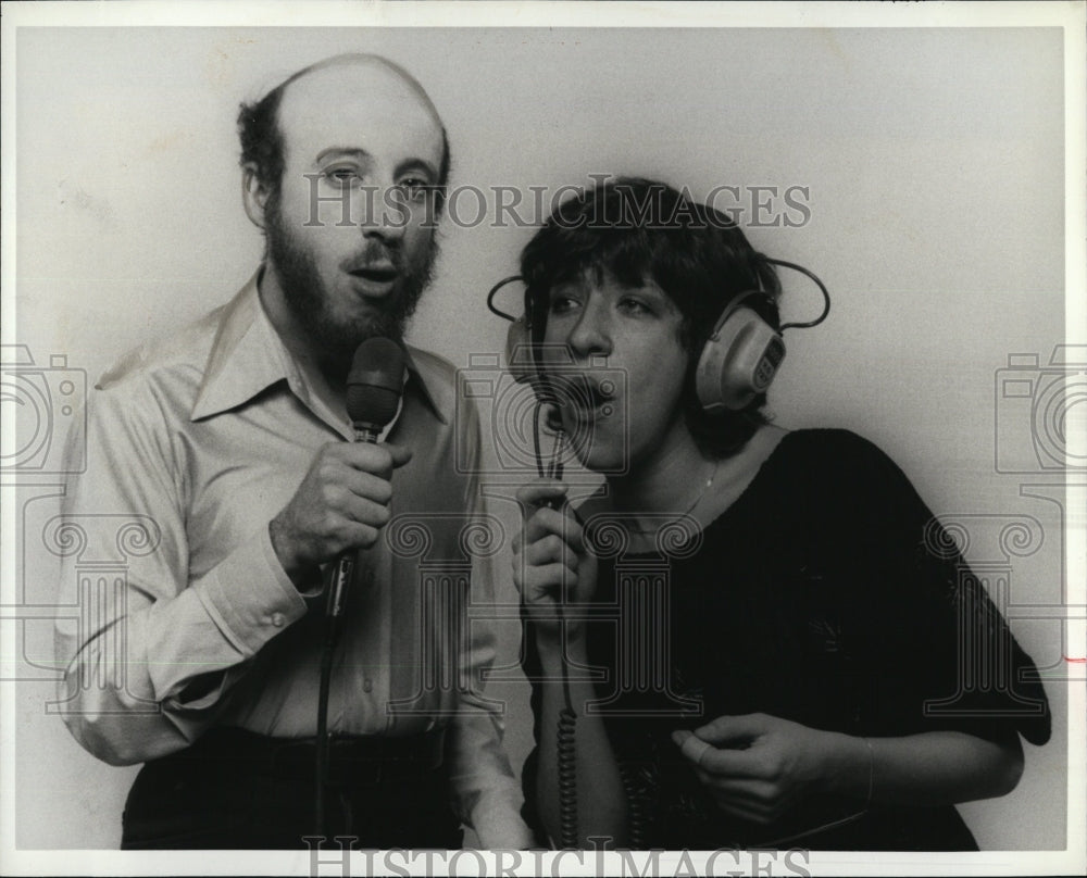 Press Photo Popular Musician Brad Jones &amp; Lanie Zera In &quot;Talley&#39;s Folly&quot; - Historic Images