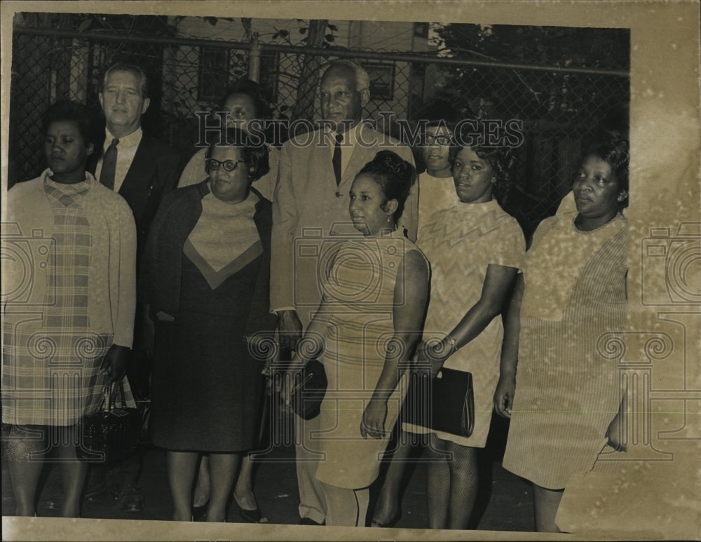 1968 Press Photo Martin Luther King School Principle John A. Joyce &amp; Students - Historic Images