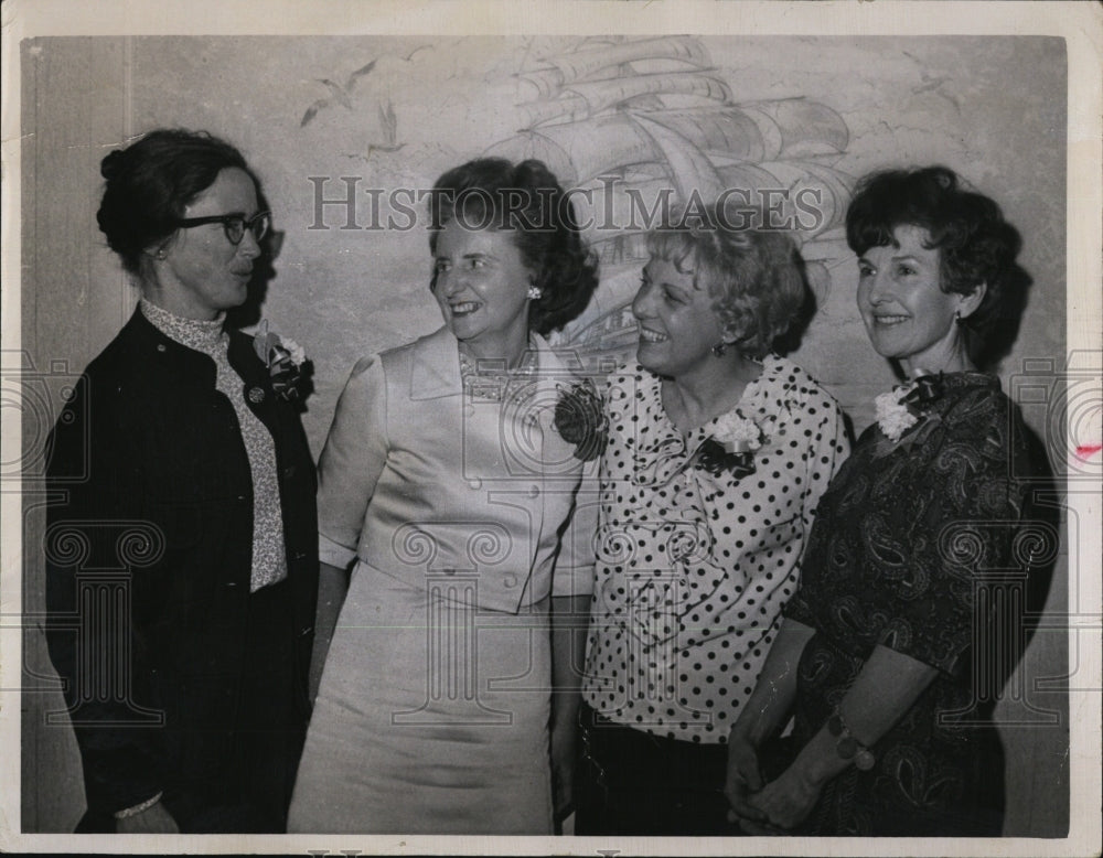 1970 Press Photo Mrs. Nancy Beecher Civil Service,Mary Leyden,Shirley Stirling - Historic Images