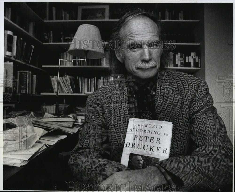 1998 Press Photo Jack Beatty Editor and Author The World According to Peter - Historic Images