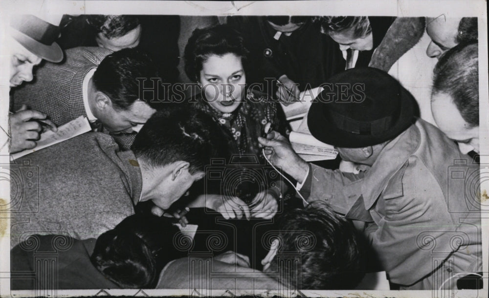 1959 Press Photo Marie Torre, New York Herald Tribune Columnist, Contempt Court - Historic Images