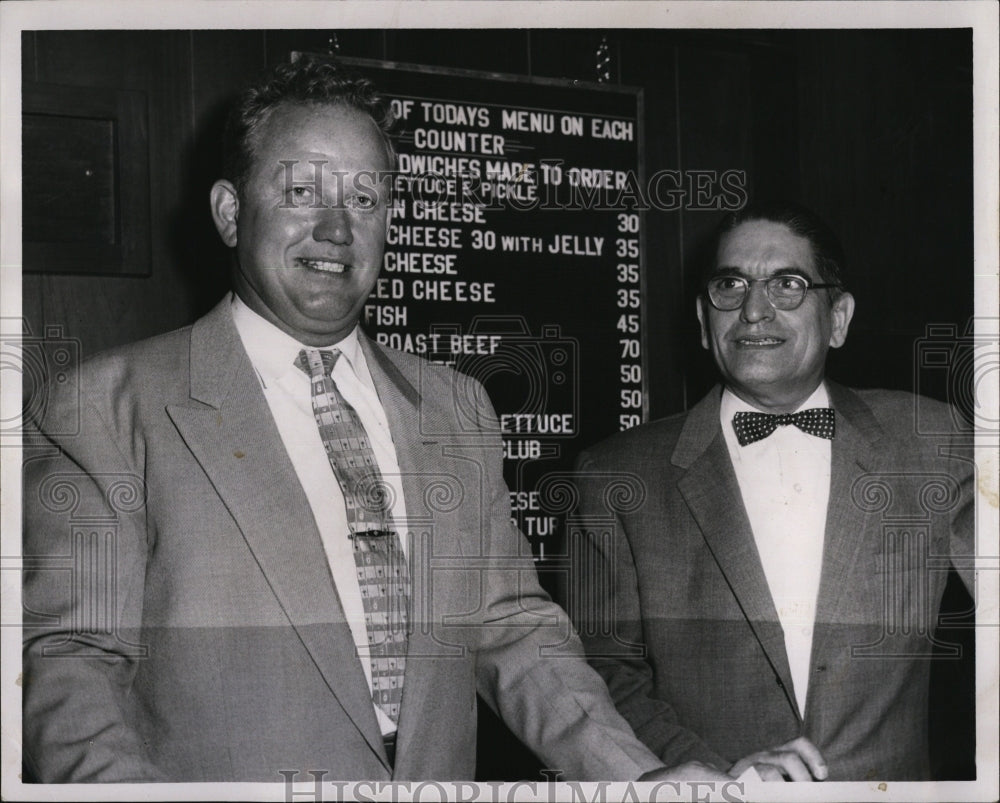 1958 Press Photo Frank Mahoney Owners of Thompson Spa - RSM02891 - Historic Images