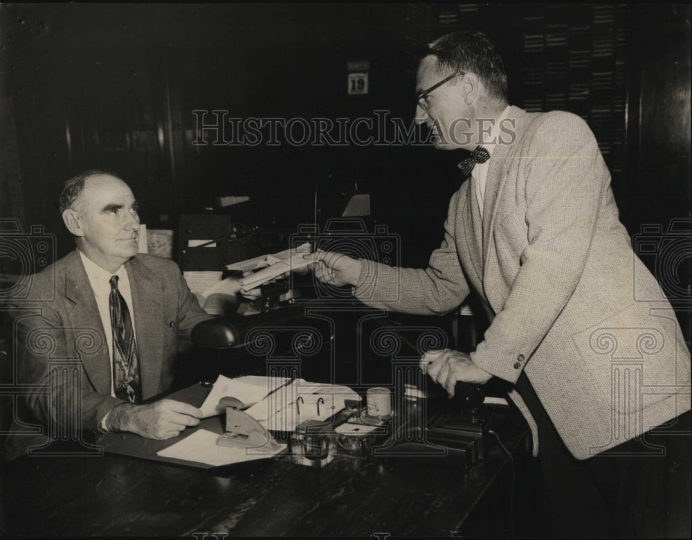 1955 Press Photo William Maiers Asst Clerk House of Rep &amp; Harold Canavan - Historic Images