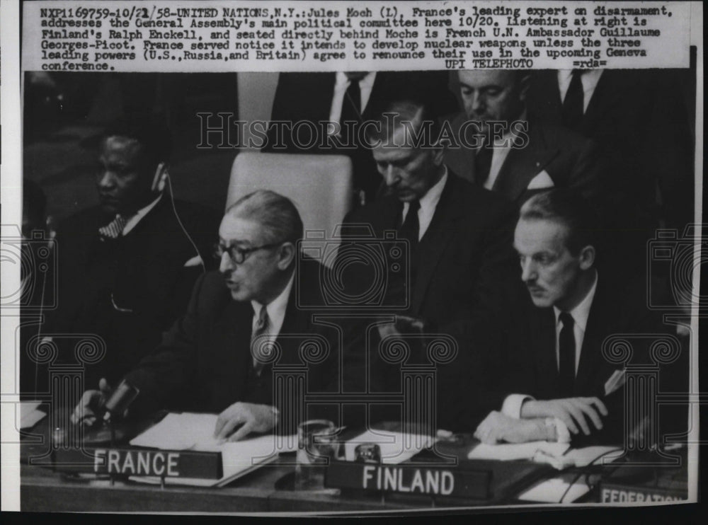 1958 Press Photo Ralph Enckell,U.N. Ambassador Guillaume Picot At United Nations - Historic Images