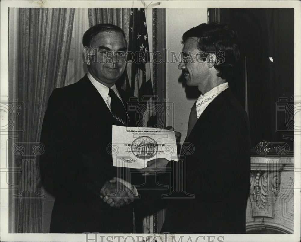 1976 Press Photo Mass. Rep. John Moakley & another man - RSM03397 - Historic Images