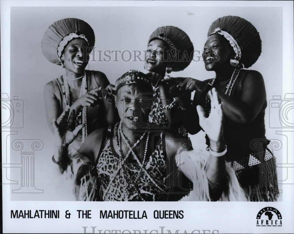 Press Photo Mahlathini and the Mahotella Queens - RSM03431 - Historic Images