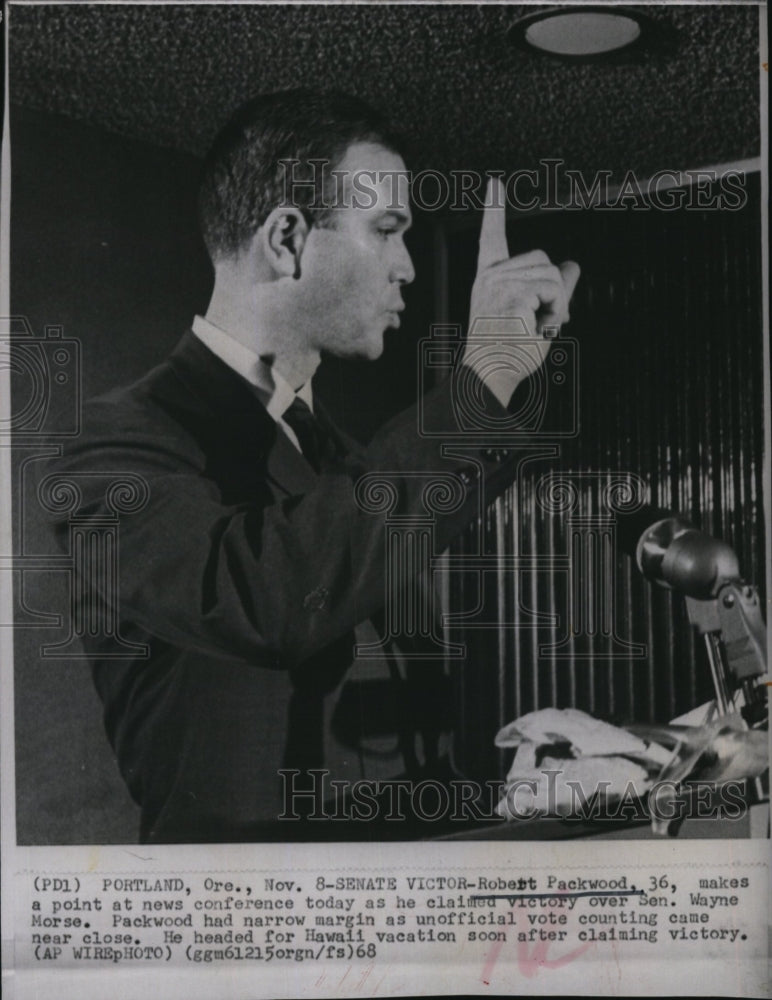 1968 Press Photo Robert Packwood news conference victory over Sen. Wayne Morse - Historic Images