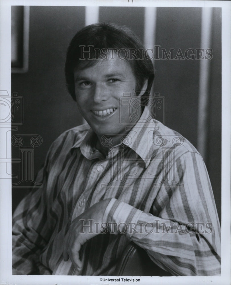 1974 Press Photo Actor Kevin Tighe for series &quot;Emergency&quot; - RSM03685 - Historic Images