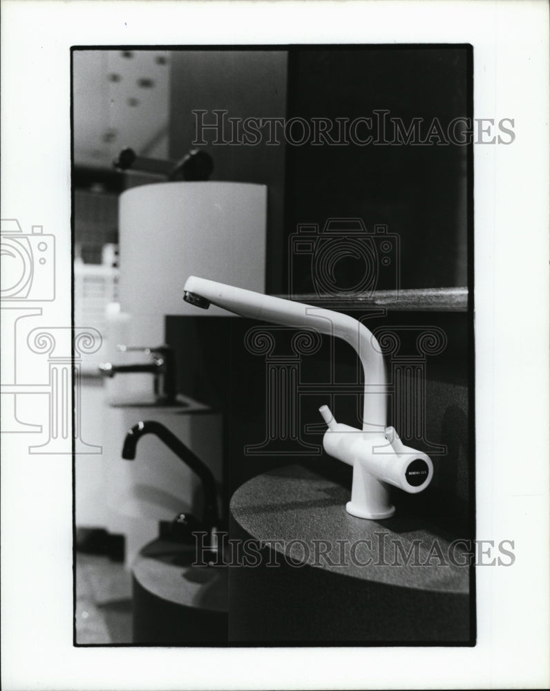 1987 Press Photo A picture of a faucet - Historic Images