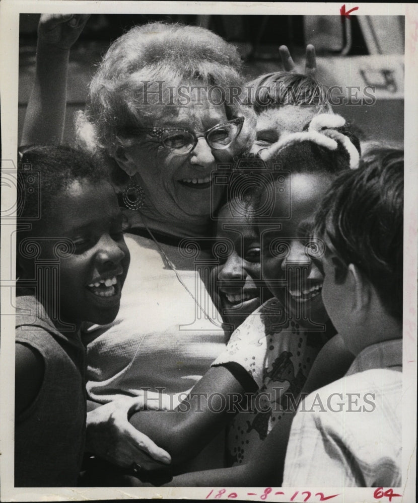 1972 teacher Connie Wilbur, beloved by her students - Historic Images