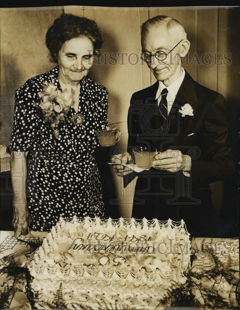 1941 Press Photo 50th wedding anniversary of Mr & Mrs Wilkes - Historic Images