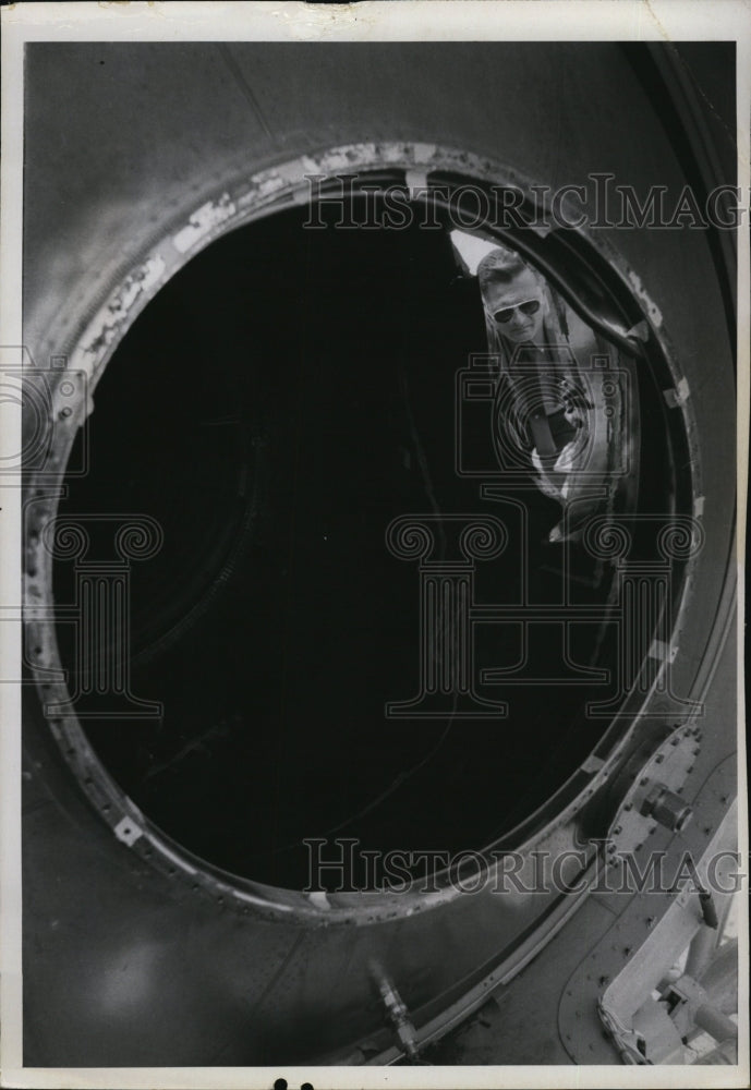 1970 Press Photo Pressure Gauges smashed by vandals - RSM04679 - Historic Images