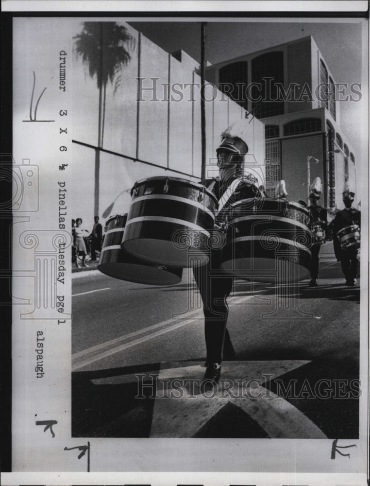 1973 Press Photo Drummer Neil Saxon of the Devil Dogs Drum &amp; Bugle Corps - Historic Images