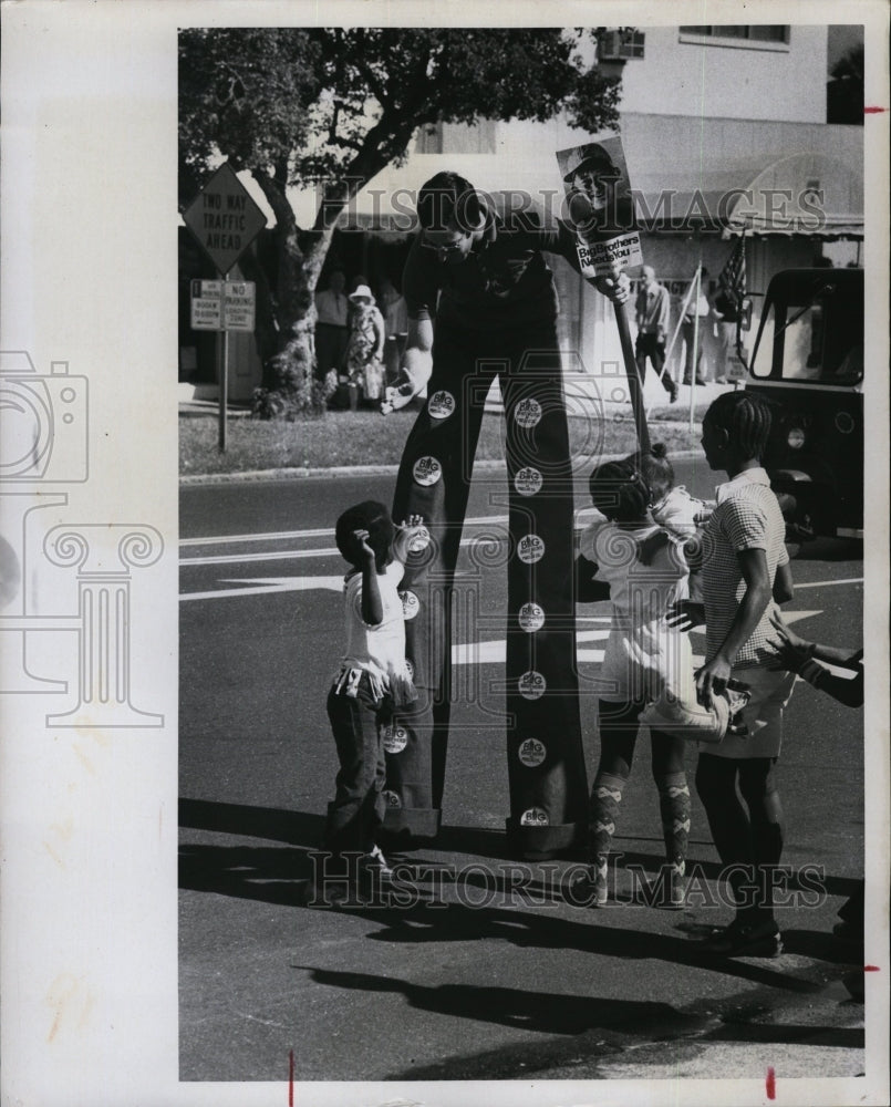 1974 Press Photo Veteran Day Festivities - RSM04777 - Historic Images