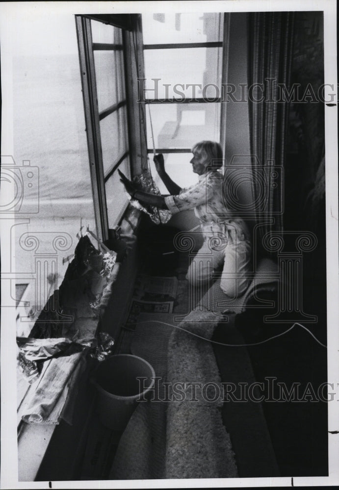 1980 Jo Denick Leaky Roof Adjusting the Blinds Seems to Help - Historic Images