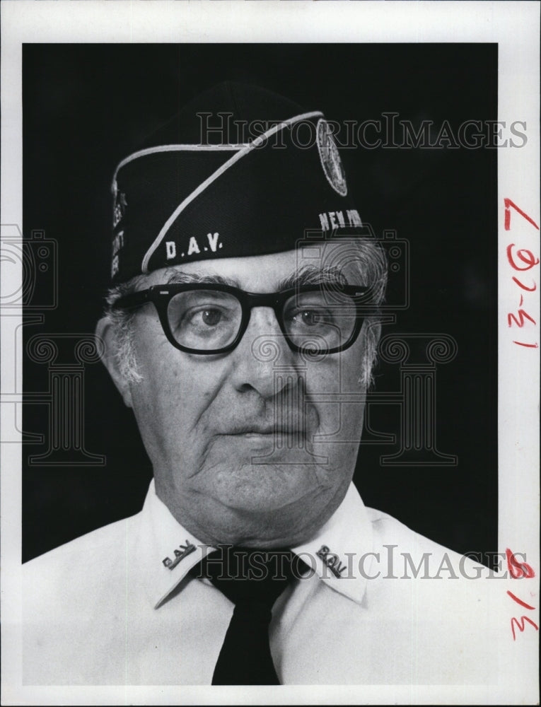 1983 Press Photo Albert DeNapoli Commander of DAV New Port Richely - Historic Images