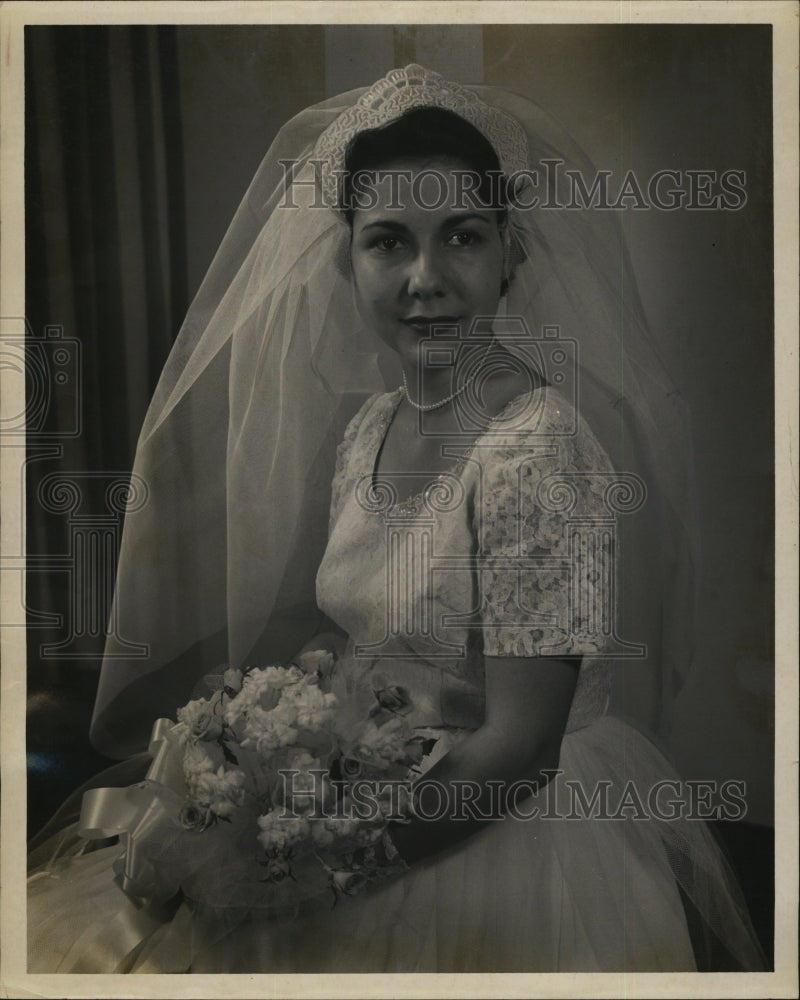 1954 Eveline Ruth Farmer Bride of Paul H. Miller - Historic Images