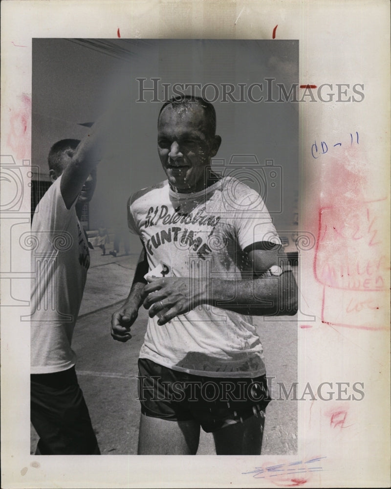 1963 Press Photo Robert Miller of Cocoa Beach, Fla in Funtime Walkathon - Historic Images