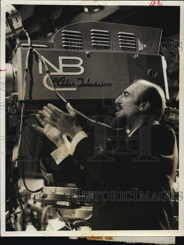 1961 Mitch Miller conductor for &quot;Sing Along with Mitch&quot; - Historic Images