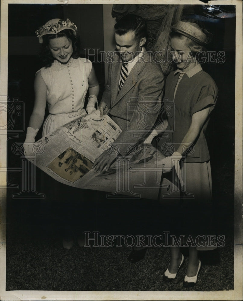 1956 Mary Timmons John Bridges Ann Smith Look For Pictures In Paper - Historic Images