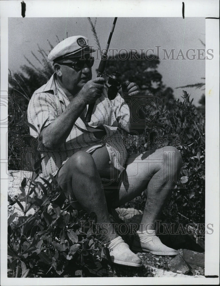 1978 Press Photo Bill Heil Fishing in Riviera Bay - Historic Images