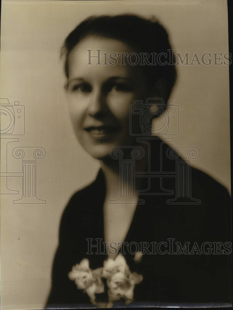 1939 Mrs Wallace Tishken - Historic Images