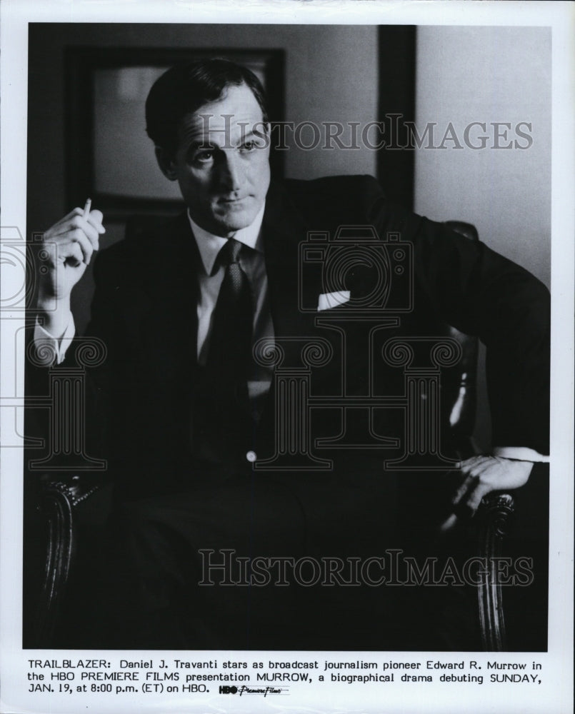 1986 Press Photo Daniel J. Travanti &quot;Murrow&quot; - RSM05903 - Historic Images