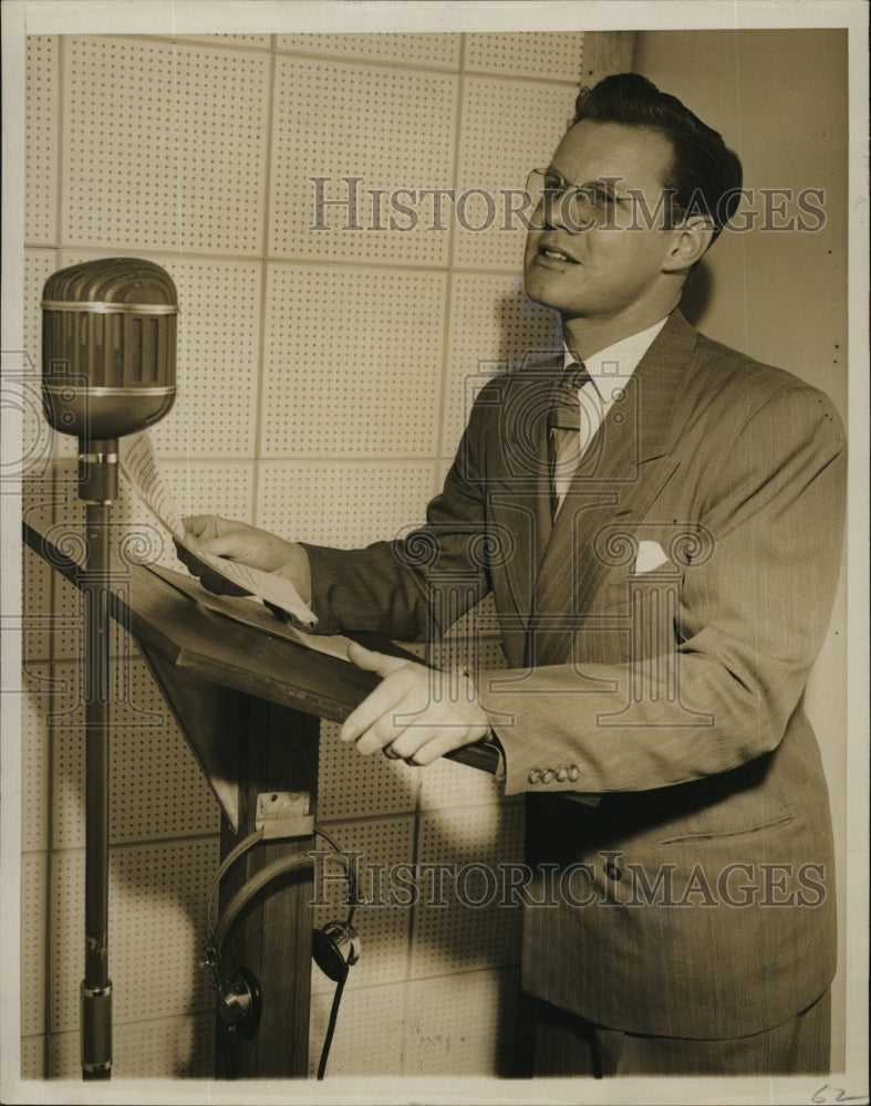 1950 Radio Student Preacher Charles Wellborn - Historic Images